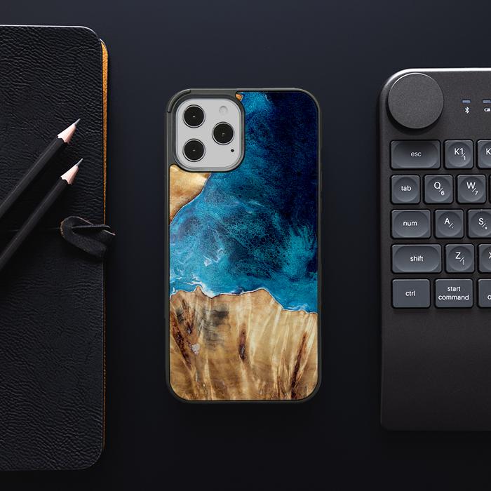 iPhone 12 Pro Max Etui na telefon z żywicy i drewna - Synergy#D127