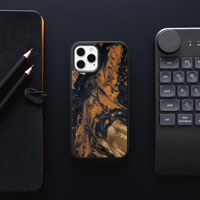 iPhone 12 Pro Etui na telefon z żywicy i drewna - Synergy#162