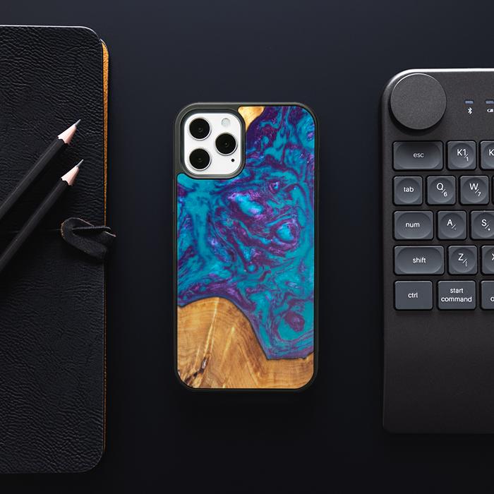 iPhone 12 Pro Etui na telefon z żywicy i drewna - Synergy#B28