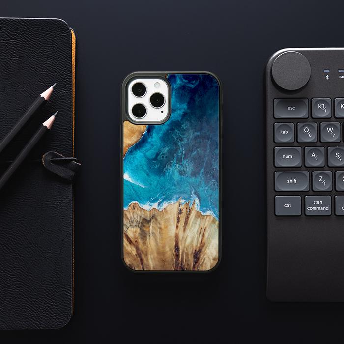 iPhone 12 Pro Etui na telefon z żywicy i drewna - Synergy#D126