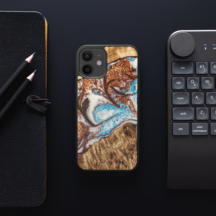 iPhone 12 etui na telefon z żywicy i drewna - Synergy#B11