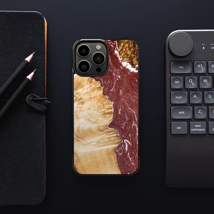 iPhone 13 Pro Max Etui na telefon z żywicy i drewna - SYNERGY#316