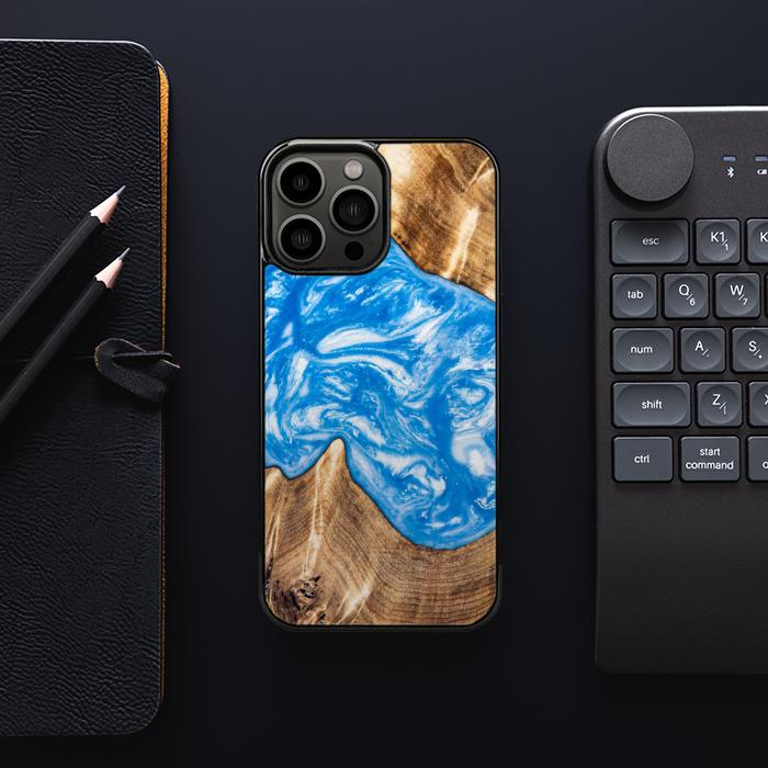 iPhone 13 Pro Max Etui na telefon z żywicy i drewna - SYNERGY#325