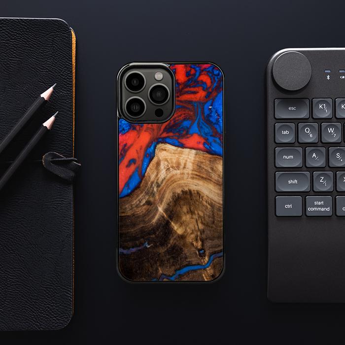 iPhone 13 Pro Max Etui na telefon z żywicy i drewna - SYNERGY#A82