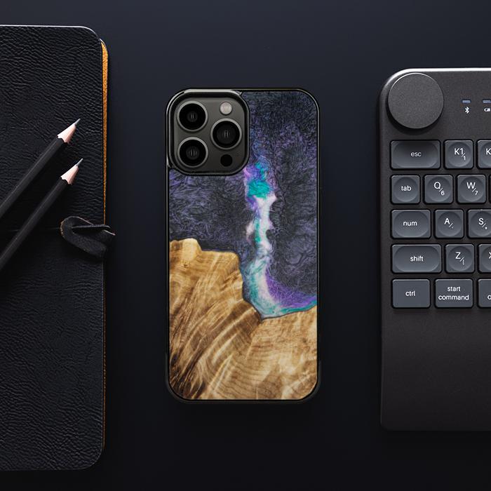 iPhone 13 Pro Max Etui na telefon z żywicy i drewna - SYNERGY#C7