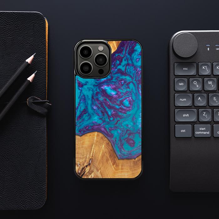 iPhone 13 Pro Max Etui na telefon z żywicy i drewna - Synergy#B28
