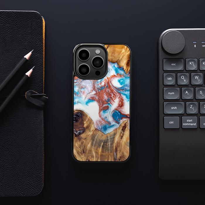 iPhone 13 Pro Etui na telefon z żywicy i drewna - Synergy#D125