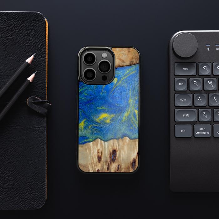 iPhone 13 Pro Resin & Wood Phone Case - Synergy#D128