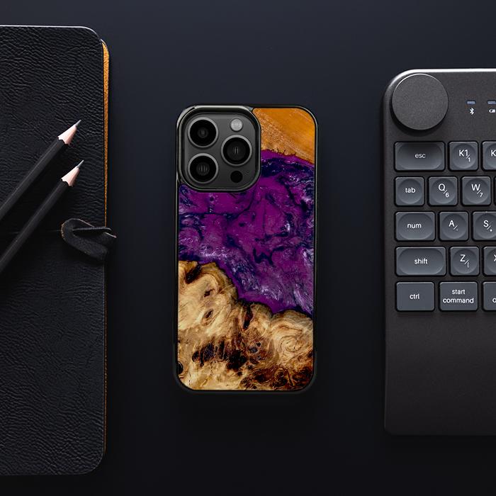 iPhone 13 Pro Etui na telefon z żywicy i drewna - Synergy#D130
