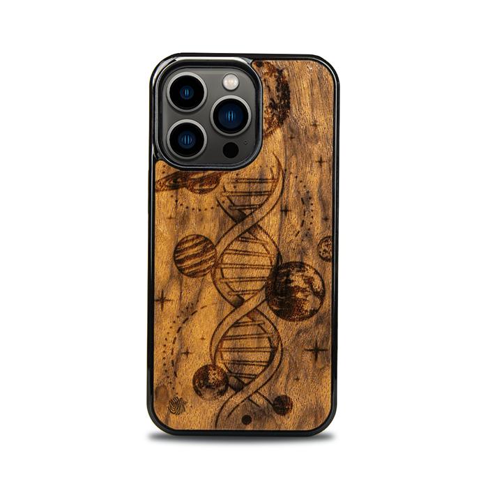 iPhone 13 Pro Drewniane etui na telefon - kosmiczne DNA (Imbuia)