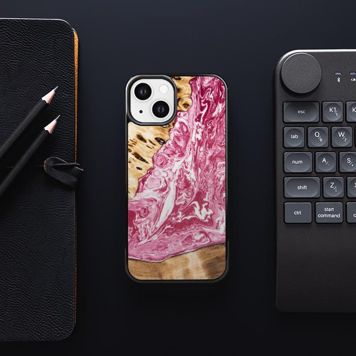 iPhone 13 etui na telefon z żywicy i drewna - SYNERGY#A99