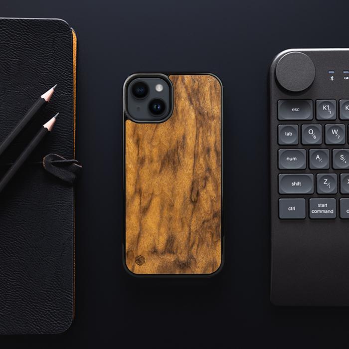 iPhone 14 Handyhülle aus Holz - Imbuia