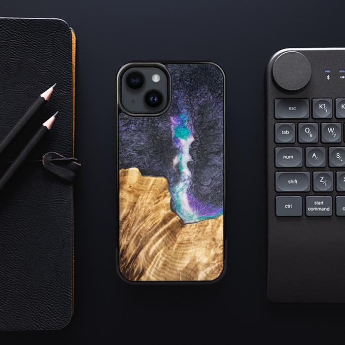 iPhone 14 Plus Etui na telefon z żywicy i drewna - SYNERGY#C7