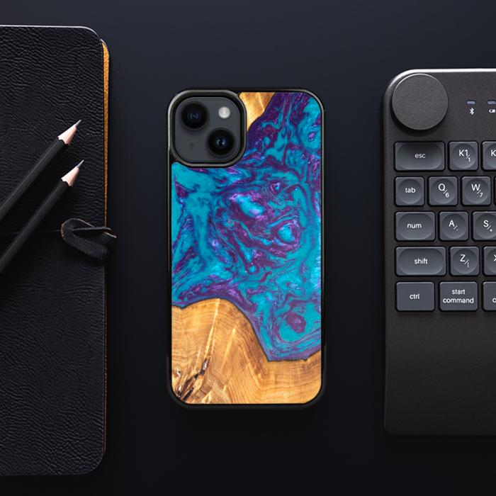 iPhone 14 Plus Etui na telefon z żywicy i drewna - Synergy#B28