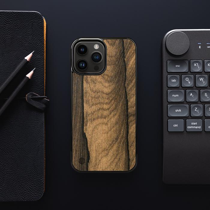 iPhone 14 Pro Max Handyhülle aus Holz - Ziricote