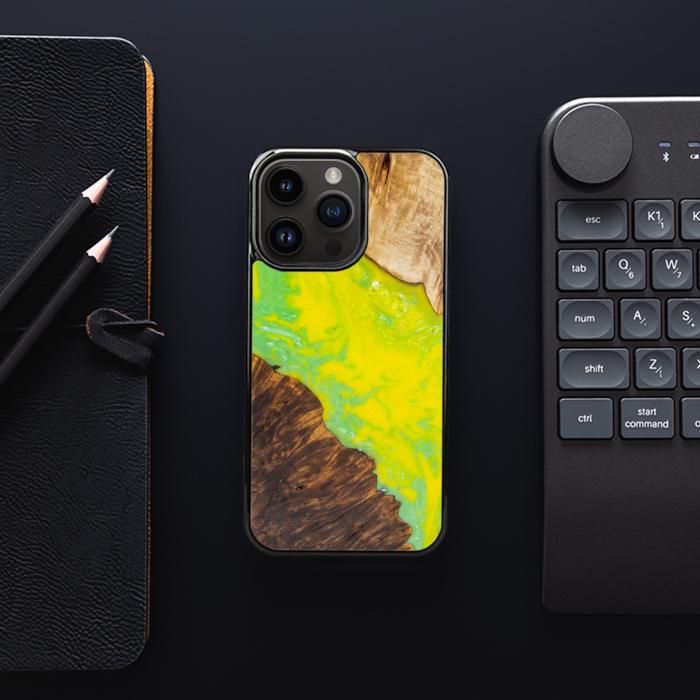 iPhone 14 Pro Etui na telefon z żywicy i drewna - SYNERGY#A14