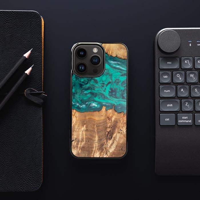 iPhone 14 Pro Etui na telefon z żywicy i drewna - Synergy#D112