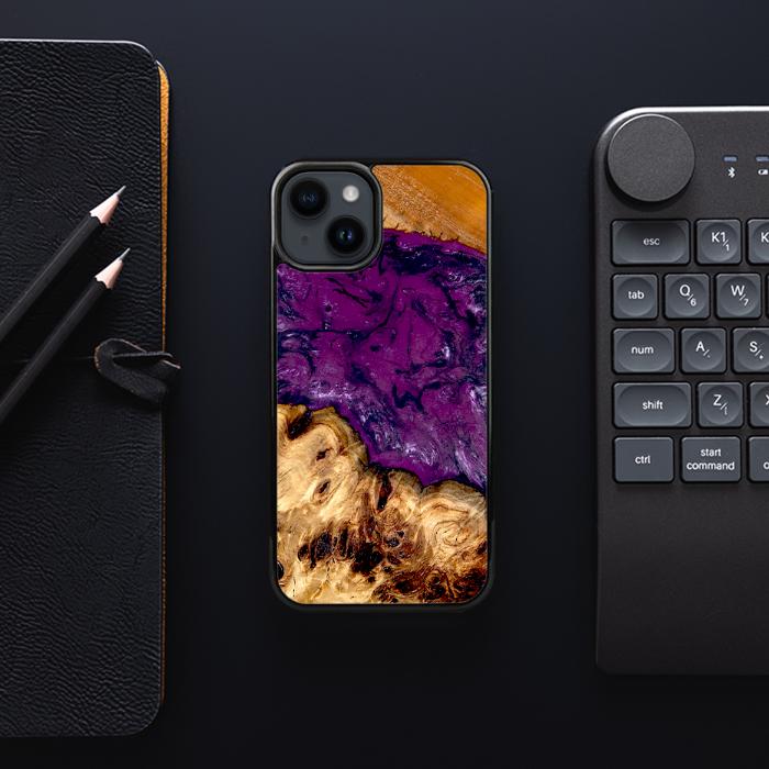 iPhone 14 etui na telefon z żywicy i drewna - Synergy#D130