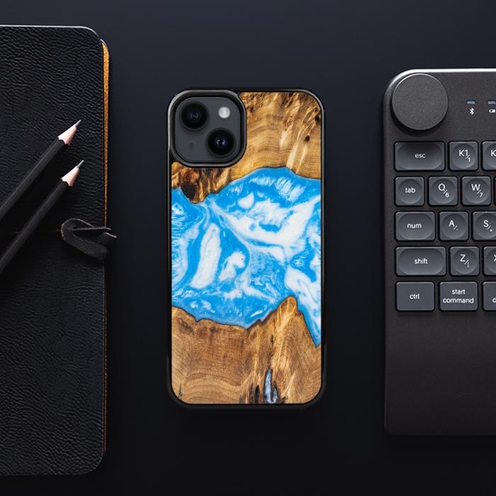 iPhone 15 Plus Etui na telefon z żywicy i drewna - SYNERGY#A29