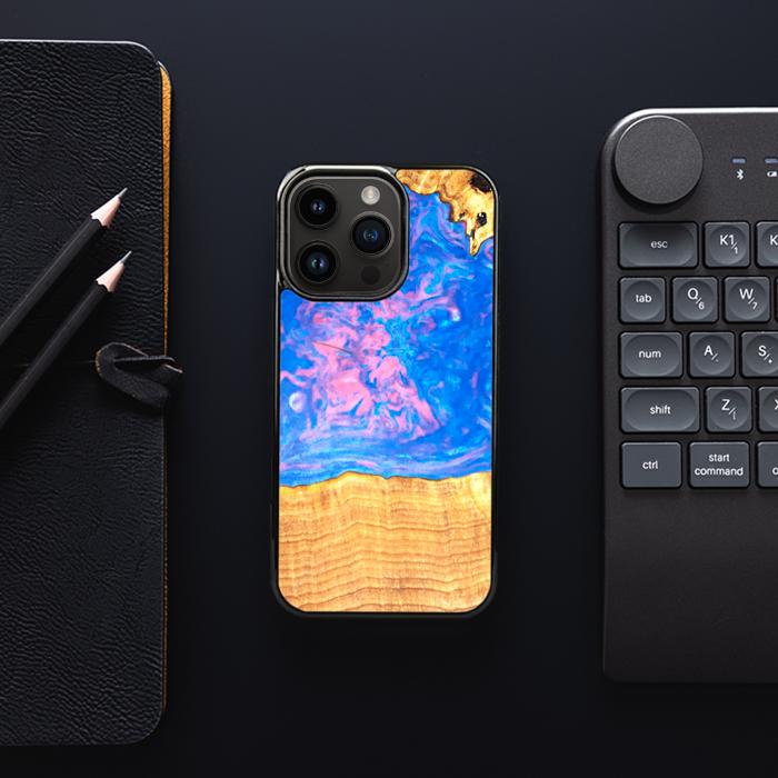 iPhone 15 Pro Etui na telefon z żywicy i drewna - SYNERGY#B23