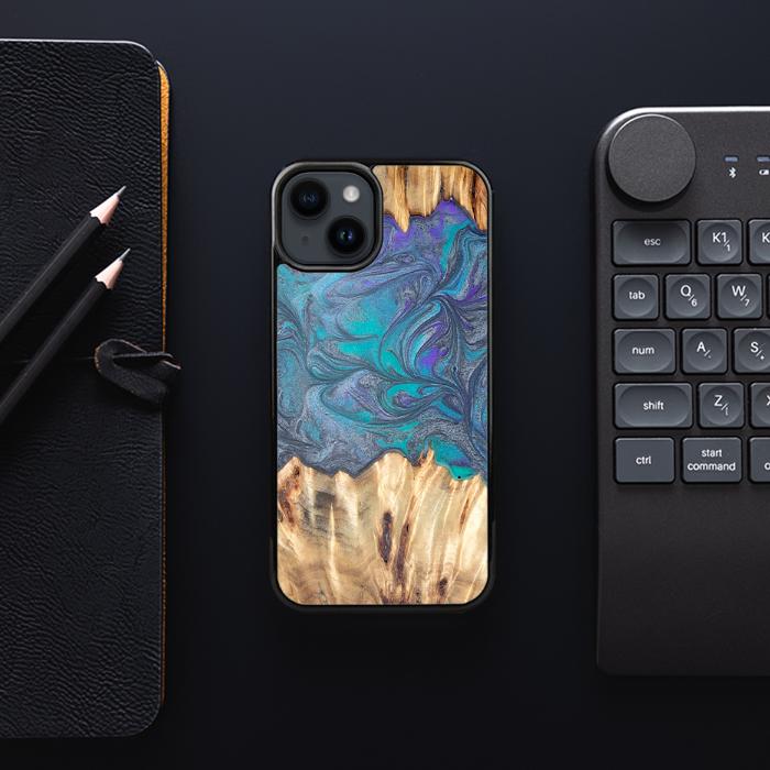 iPhone 15 etui na telefon z żywicy i drewna - Synergy#D107