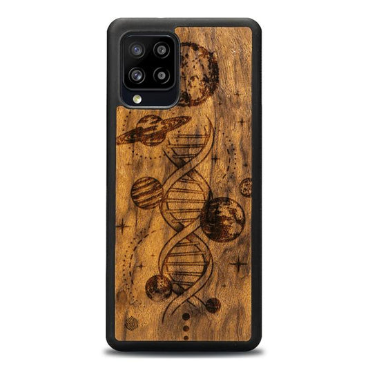 Samsung Galaxy A42 5G Handyhülle aus Holz - Space DNA (Imbuia)