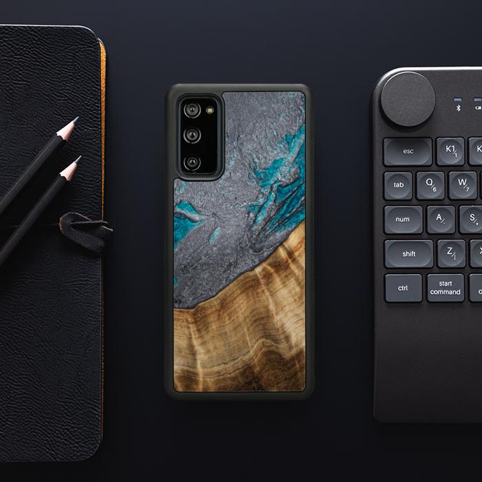 Samsung Galaxy S20 FE Handyhülle aus Harz und Holz - Synergy#C45