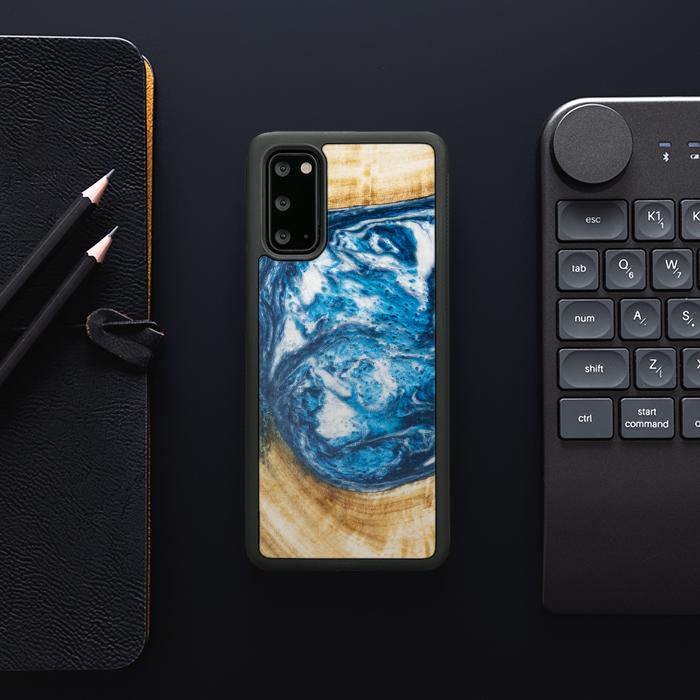 Etui na telefon Samsung Galaxy S20 wykonane z żywicy i drewna - SYNERGY#350