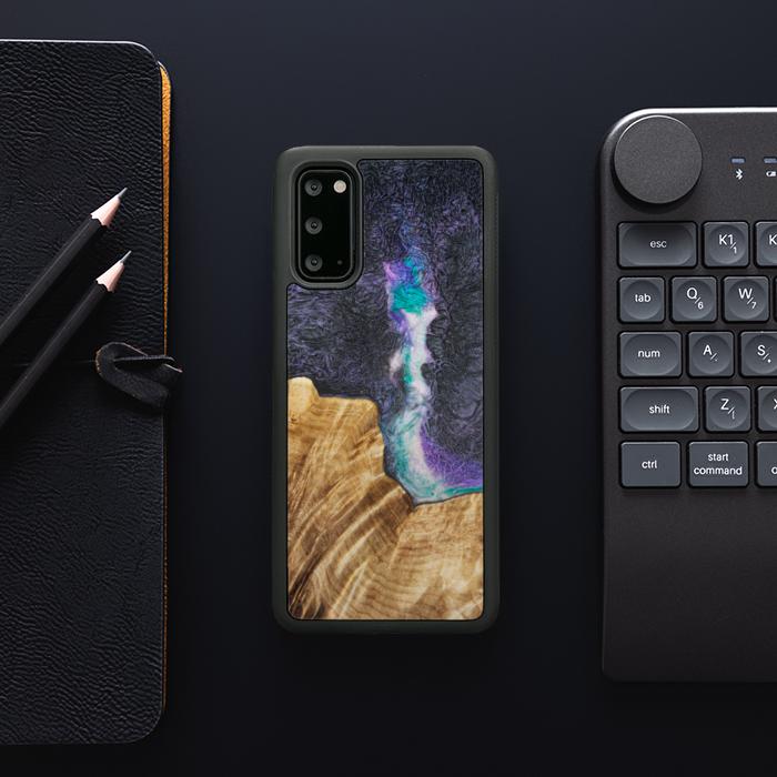 Etui na telefon Samsung Galaxy S20 wykonane z żywicy i drewna - SYNERGY#C7