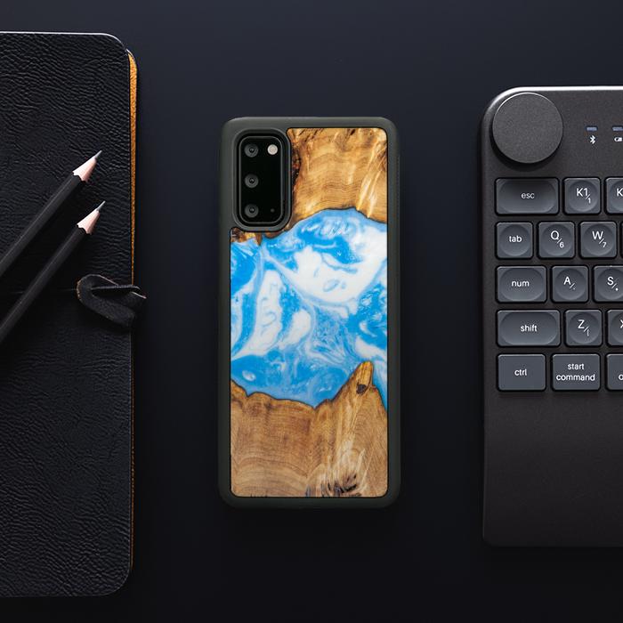 Etui na telefon Samsung Galaxy S20 wykonane z żywicy i drewna - Synergy# A34