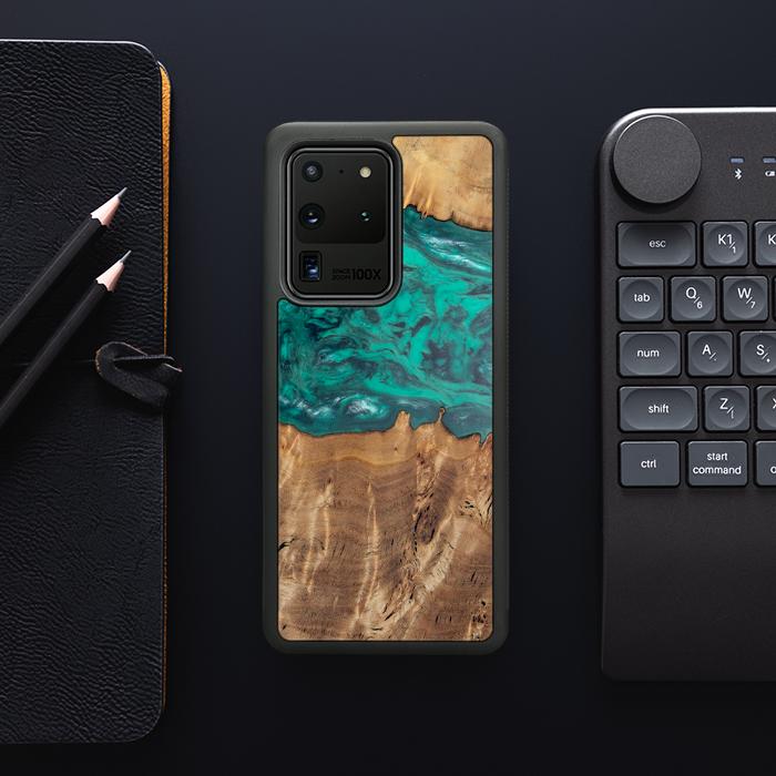 Samsung Galaxy S20 Ultra Handyhülle aus Harz und Holz - Synergy#D112
