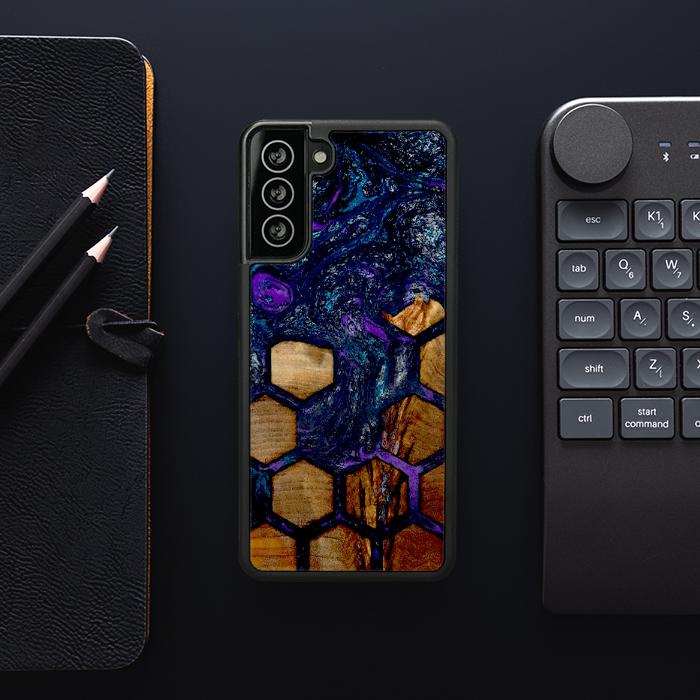Samsung Galaxy S21 Plus Etui na telefon z żywicy i drewna - Synergy#D105