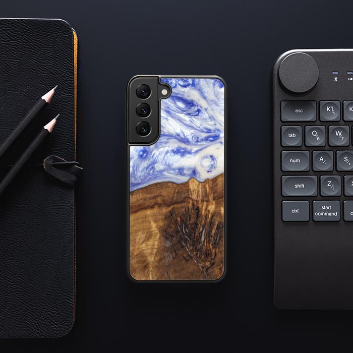 Etui na telefon Samsung Galaxy S22 wykonane z żywicy i drewna - SYNERGY#B04