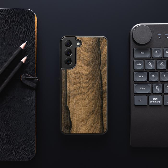 Samsung Galaxy S22 Handyhülle aus Holz - Ziricote