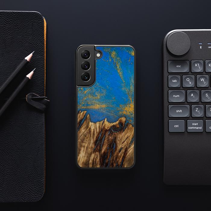 Samsung Galaxy S23 Handyhülle aus Harz und Holz - SYNERGY#C43