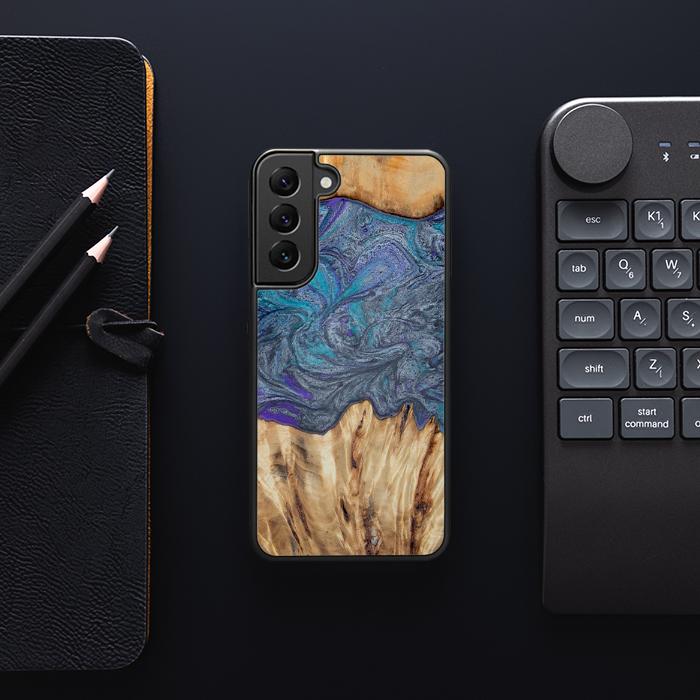 Samsung Galaxy S23 Handyhülle aus Harz und Holz - Synergy#D132