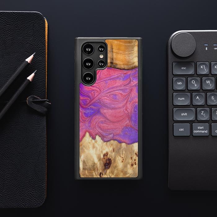 Samsung Galaxy S23 Ultra Handyhülle aus Harz und Holz - Synergy#D136