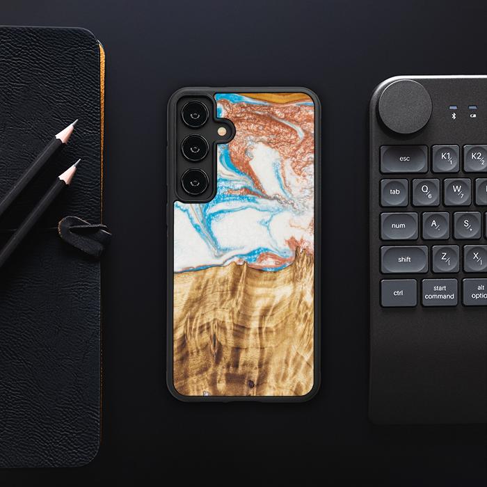 Samsung Galaxy Etui na telefon S24 Plus z żywicy i drewna — Synergy#47