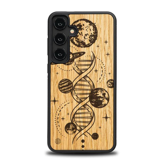 Samsung Galaxy S24 Plus Handyhülle aus Holz – Space DNA (Eiche)