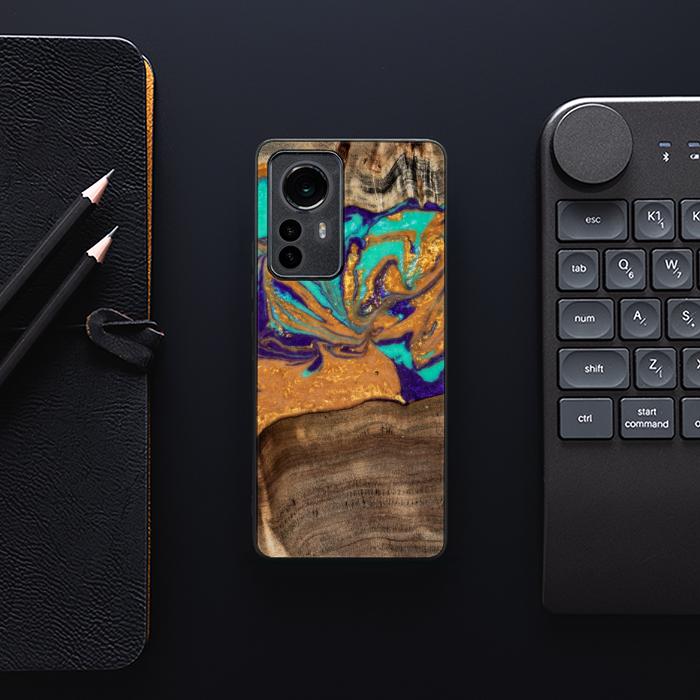 Etui na telefon Xiaomi 12 / 12X z żywicy i drewna - SYNERGY#A122
