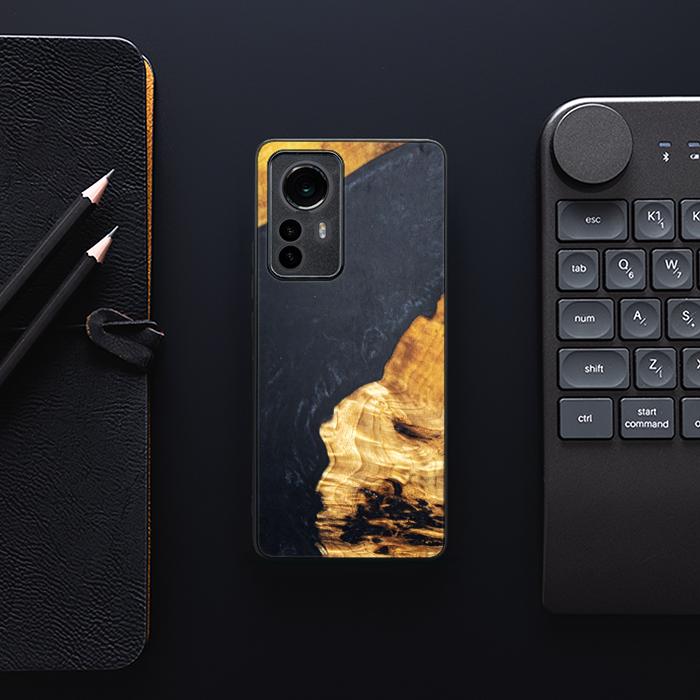 Etui na telefon Xiaomi 12 / 12X z żywicy i drewna - Synergy#B18
