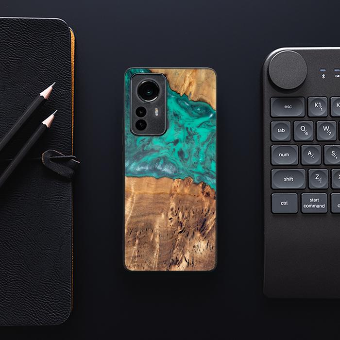 Etui na telefon Xiaomi 12 / 12X z żywicy i drewna - Synergy#D111