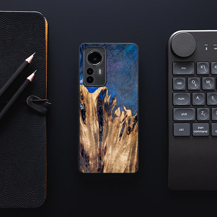 Etui na telefon Xiaomi 12 / 12X z żywicy i drewna - Synergy#D120