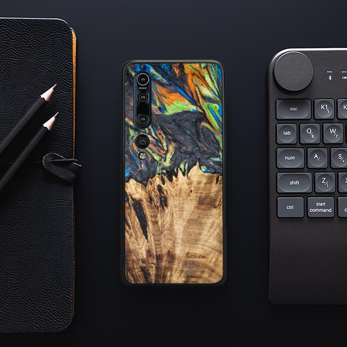 Xiaomi Mi 10 Pro Handyhülle aus Kunstharz und Holz - SYNERGY#C22
