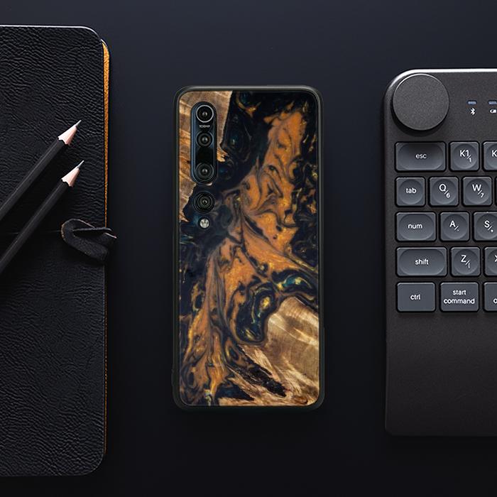 Xiaomi Mi 10 Handyhülle aus Kunstharz und Holz - Synergy#162