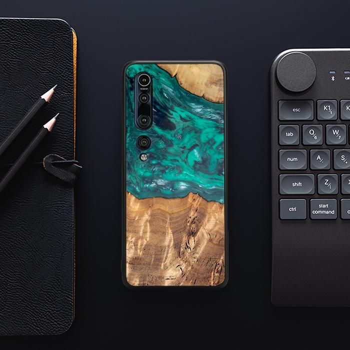Xiaomi Mi 10 Handyhülle aus Kunstharz und Holz - Synergy#D109