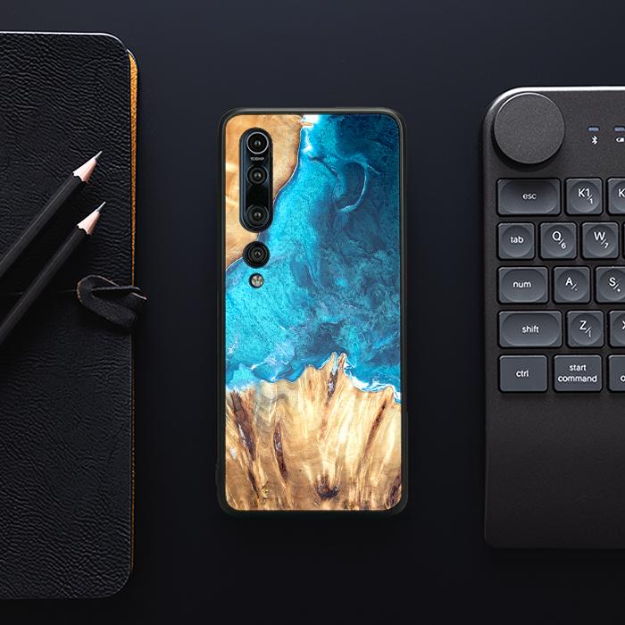Xiaomi Mi 10 Handyhülle aus Kunstharz und Holz - Synergy#D115