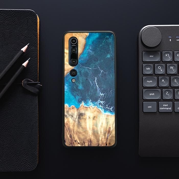 Xiaomi Mi 10 Handyhülle aus Kunstharz und Holz - Synergy#D116