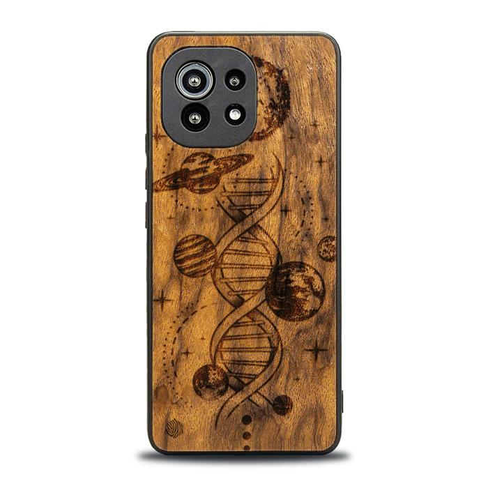 Xiaomi Mi 11 Handyhülle aus Holz - Space DNA (Imbuia)