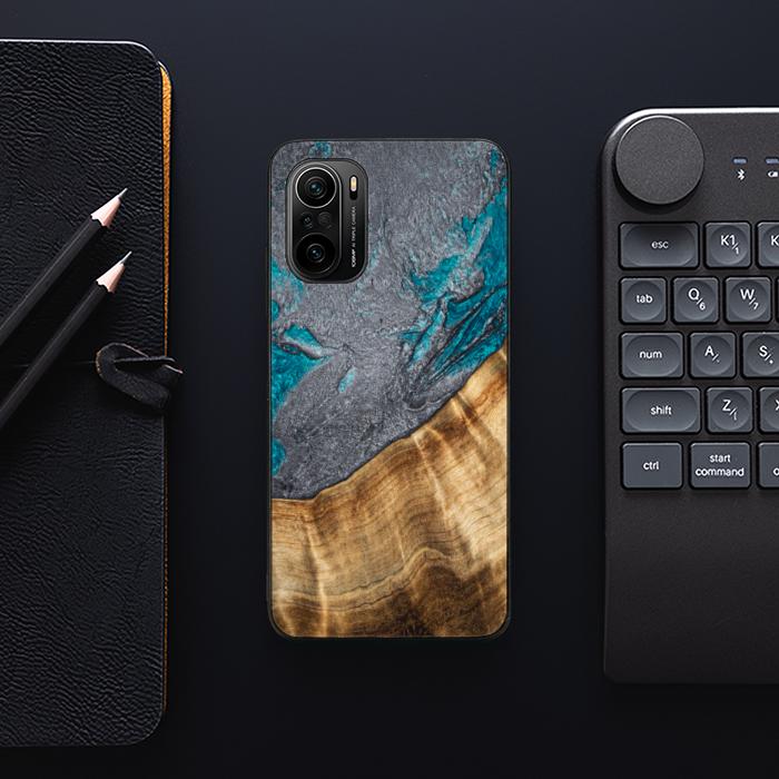 Xiaomi Mi 11i Handyhülle aus Harz und Holz - Synergy#C45